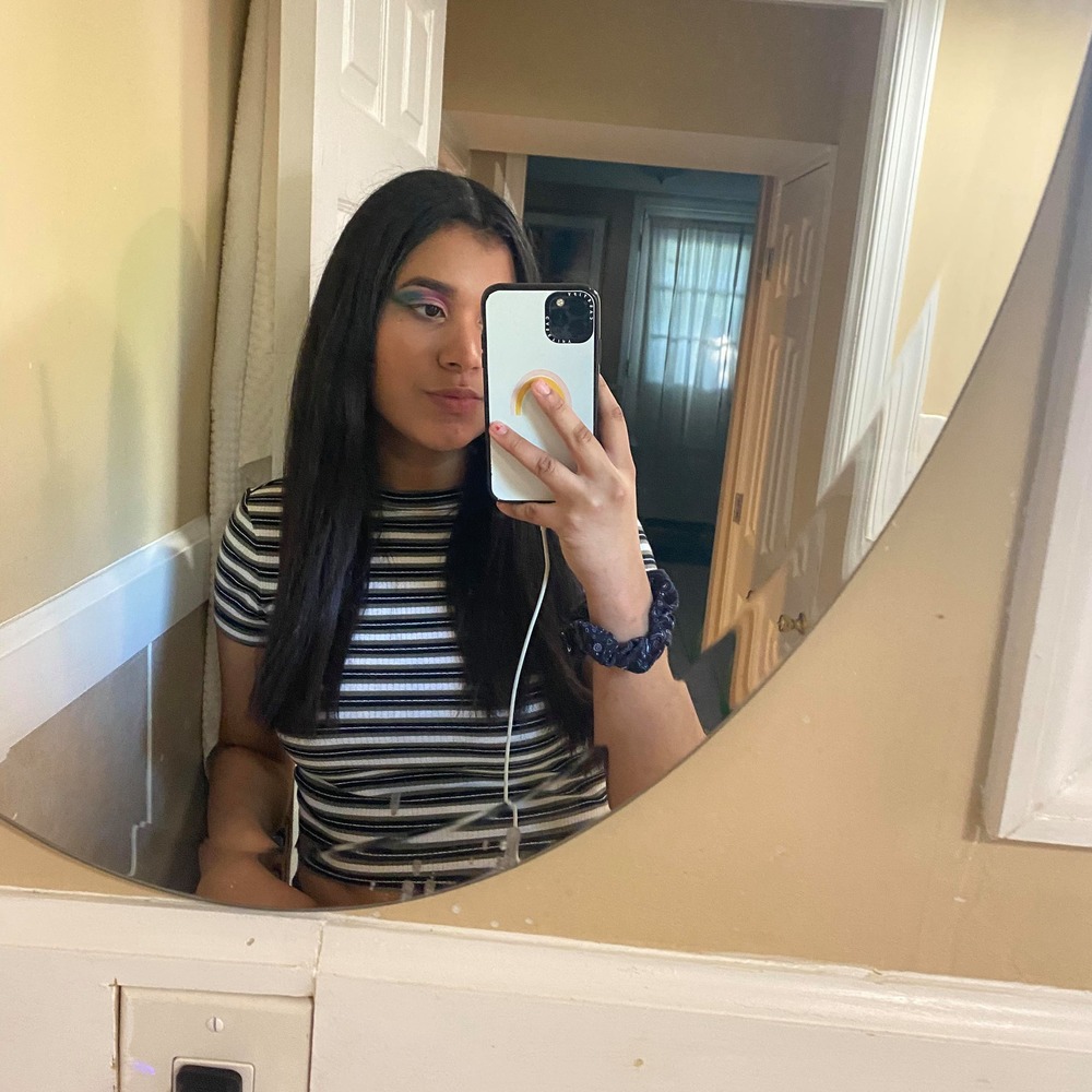 Meet your Posher, Anahy